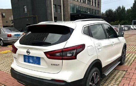 Nissan Qashqai, 2022 год, 1 950 000 рублей, 5 фотография