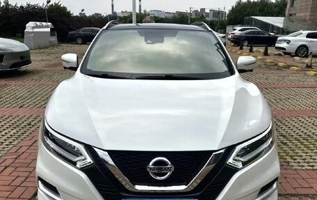 Nissan Qashqai, 2022 год, 1 950 000 рублей, 2 фотография