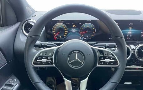 Mercedes-Benz GLA, 2022 год, 2 090 000 рублей, 14 фотография