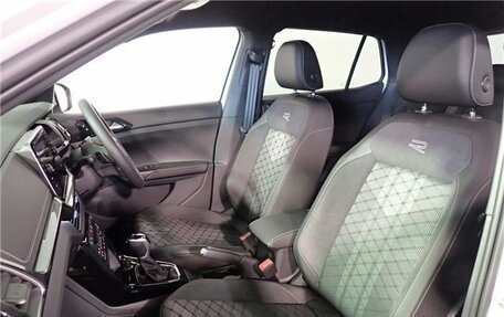 Volkswagen T-Cross I, 2023 год, 1 100 000 рублей, 16 фотография
