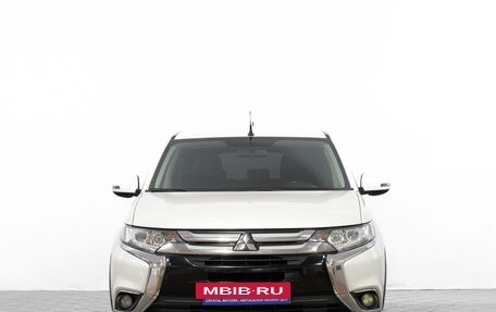 Mitsubishi Outlander III рестайлинг 3, 2015 год, 1 699 000 рублей, 2 фотография
