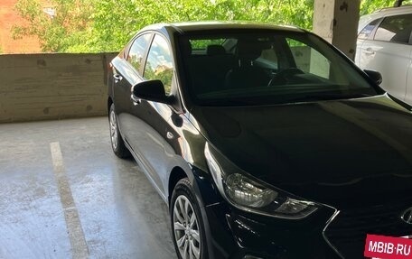 Hyundai Solaris II рестайлинг, 2017 год, 1 500 000 рублей, 2 фотография