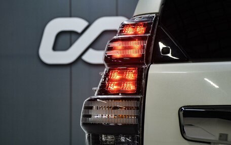 Toyota Land Cruiser Prado 150 рестайлинг 2, 2016 год, 4 599 000 рублей, 6 фотография