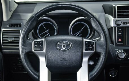 Toyota Land Cruiser Prado 150 рестайлинг 2, 2016 год, 4 599 000 рублей, 14 фотография