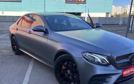 Mercedes-Benz E-Класс, 2019 год, 3 900 000 рублей, 6 фотография