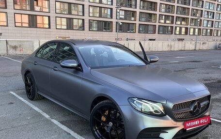 Mercedes-Benz E-Класс, 2019 год, 3 900 000 рублей, 10 фотография