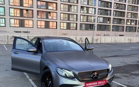 Mercedes-Benz E-Класс, 2019 год, 3 900 000 рублей, 11 фотография