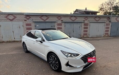 Hyundai Sonata VIII, 2022 год, 3 550 000 рублей, 2 фотография