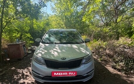 KIA Rio III рестайлинг, 2016 год, 900 000 рублей, 2 фотография