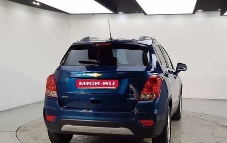 Chevrolet Trax, 2022 год, 950 777 рублей, 3 фотография