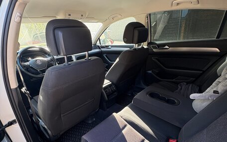 Volkswagen Passat B8 рестайлинг, 2018 год, 1 900 000 рублей, 6 фотография
