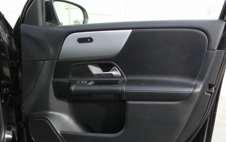 Mercedes-Benz GLB, 2021 год, 3 500 000 рублей, 25 фотография