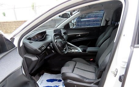 Peugeot 5008 II, 2021 год, 1 620 777 рублей, 5 фотография