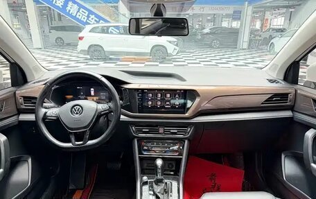 Volkswagen Tharu, 2023 год, 1 880 000 рублей, 9 фотография