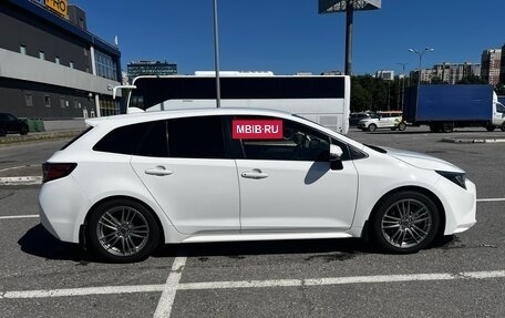 Toyota Corolla, 2019 год, 1 790 000 рублей, 3 фотография