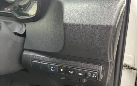 Toyota Corolla, 2019 год, 1 790 000 рублей, 12 фотография