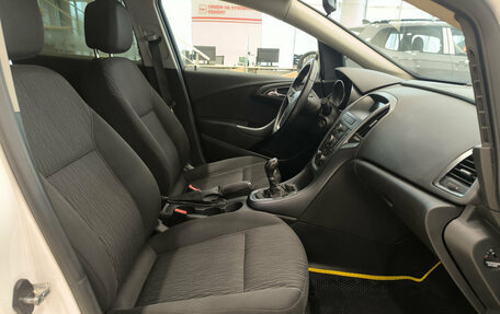 Opel Astra J, 2012 год, 685 000 рублей, 15 фотография