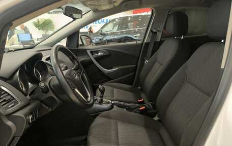 Opel Astra J, 2012 год, 685 000 рублей, 20 фотография