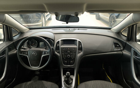 Opel Astra J, 2012 год, 685 000 рублей, 18 фотография