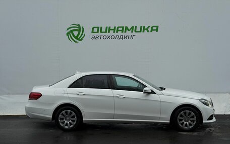 Mercedes-Benz E-Класс, 2014 год, 1 870 000 рублей, 4 фотография