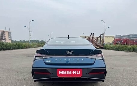 Hyundai Elantra, 2023 год, 1 320 000 рублей, 6 фотография