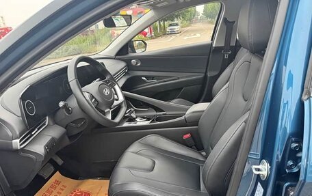 Hyundai Elantra, 2023 год, 1 320 000 рублей, 10 фотография