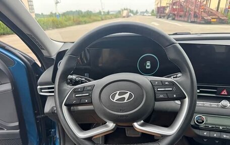 Hyundai Elantra, 2023 год, 1 320 000 рублей, 14 фотография