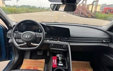 Hyundai Elantra, 2023 год, 1 320 000 рублей, 13 фотография