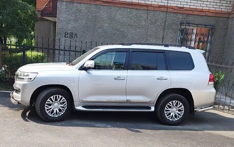 Toyota Land Cruiser 200, 2015 год, 6 500 000 рублей, 3 фотография