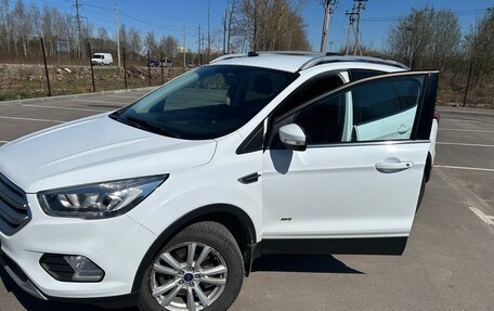 Ford Kuga III, 2018 год, 1 700 000 рублей, 2 фотография