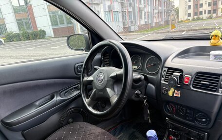 Nissan Almera, 2004 год, 400 000 рублей, 18 фотография