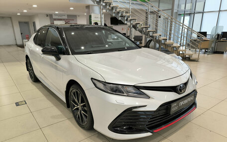 Toyota Camry, 2021 год, 3 350 000 рублей, 6 фотография