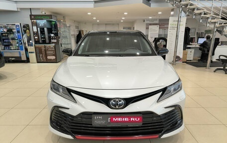 Toyota Camry, 2021 год, 3 350 000 рублей, 4 фотография