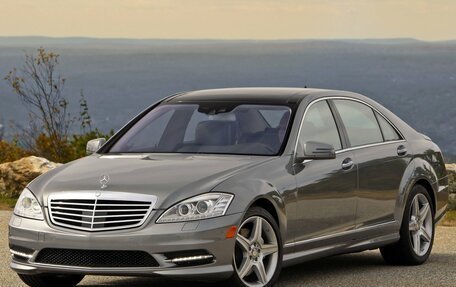 Mercedes-Benz S-Класс, 2012 год, 1 600 000 рублей, 1 фотография