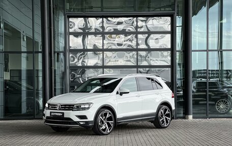 Volkswagen Tiguan II, 2018 год, 2 740 000 рублей, 3 фотография
