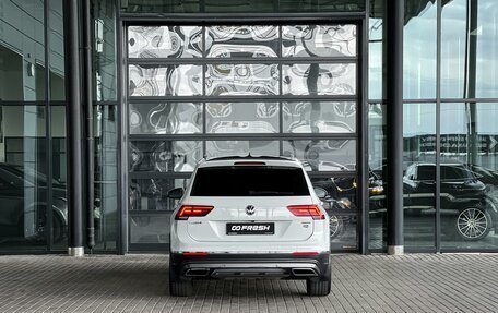 Volkswagen Tiguan II, 2018 год, 2 740 000 рублей, 5 фотография