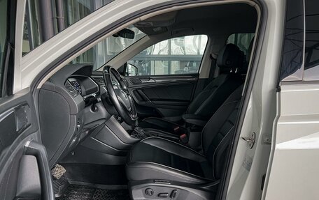 Volkswagen Tiguan II, 2018 год, 2 740 000 рублей, 10 фотография
