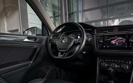 Volkswagen Tiguan II, 2018 год, 2 740 000 рублей, 13 фотография