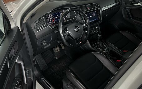 Volkswagen Tiguan II, 2018 год, 2 740 000 рублей, 11 фотография