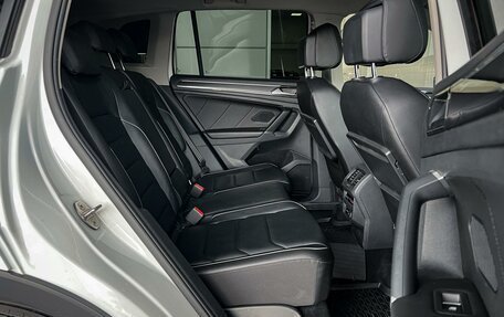 Volkswagen Tiguan II, 2018 год, 2 740 000 рублей, 20 фотография