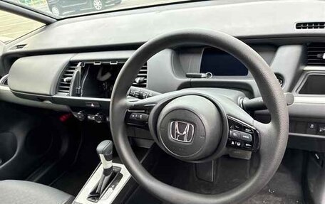 Honda Fit, 2024 год, 1 459 000 рублей, 5 фотография