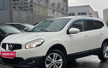 Nissan Qashqai+2 I, 2012 год, 999 000 рублей, 2 фотография