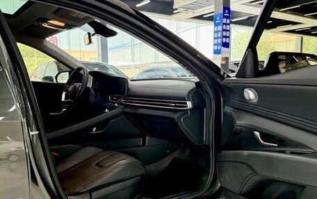 Hyundai Elantra, 2023 год, 1 340 000 рублей, 10 фотография