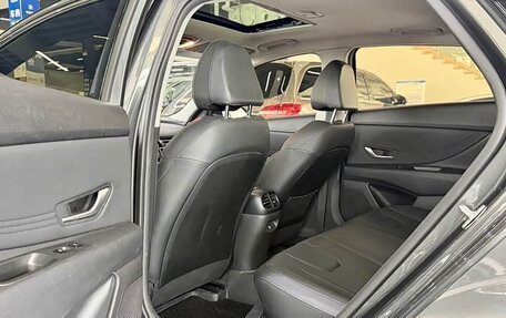 Hyundai Elantra, 2023 год, 1 340 000 рублей, 11 фотография