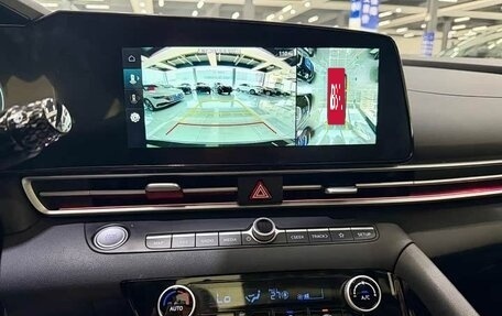 Hyundai Elantra, 2023 год, 1 340 000 рублей, 14 фотография