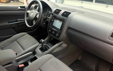 Volkswagen Golf V, 2004 год, 515 000 рублей, 18 фотография
