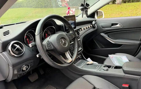 Mercedes-Benz GLA, 2019 год, 1 530 001 рублей, 7 фотография