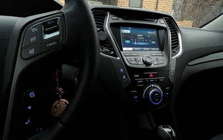 Hyundai Santa Fe III рестайлинг, 2012 год, 159 999 рублей, 3 фотография