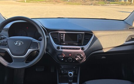 Hyundai Solaris II рестайлинг, 2018 год, 1 375 000 рублей, 25 фотография