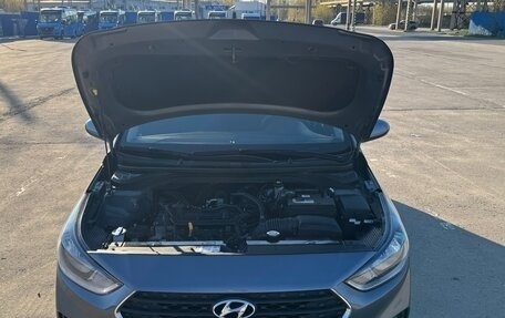 Hyundai Solaris II рестайлинг, 2018 год, 1 375 000 рублей, 33 фотография